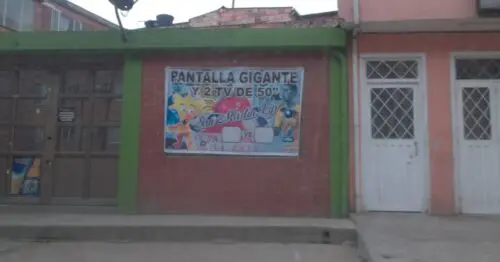 BAR PANTALLA GIGANTE BAR PANTALLA GIGANTE